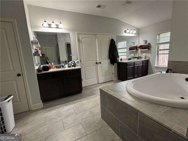 328 Vantage Point, Locust Grove, GA 30248