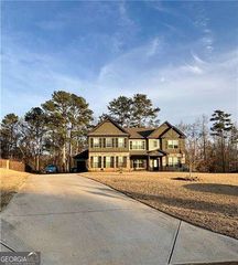 328 Vantage Point, Locust Grove, GA 30248
