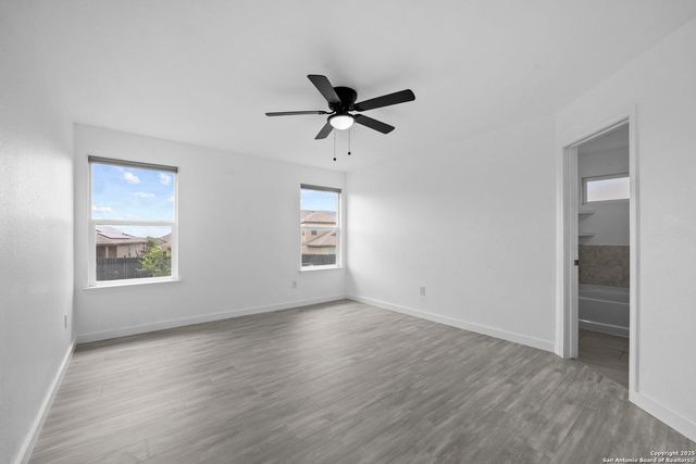6450 Hoffman Plain, San Antonio, TX 78252