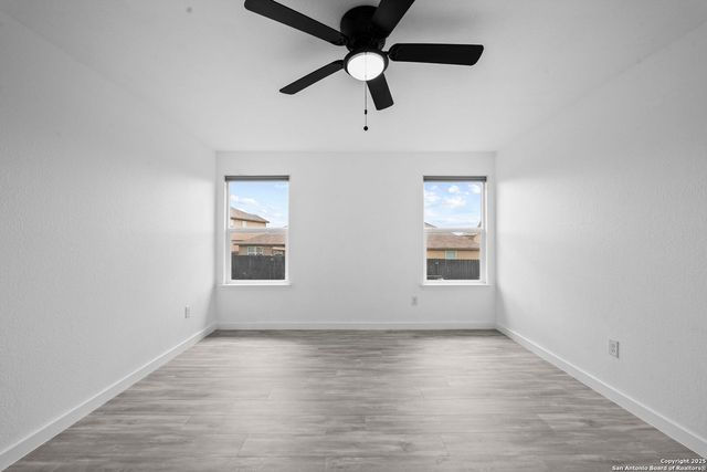 6450 Hoffman Plain, San Antonio, TX 78252