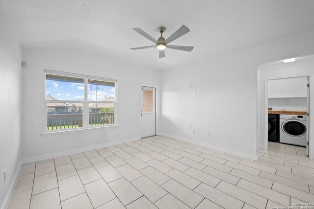6450 Hoffman Plain, San Antonio, TX 78252