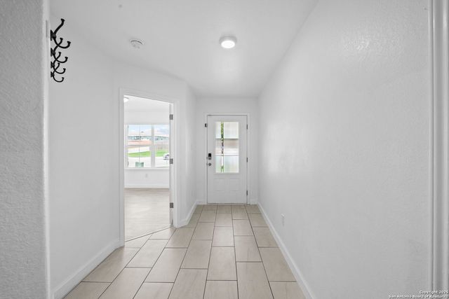 6450 Hoffman Plain, San Antonio, TX 78252