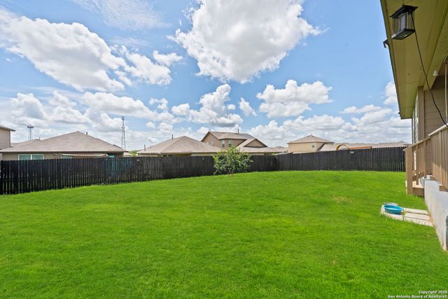 6450 Hoffman Plain, San Antonio, TX 78252