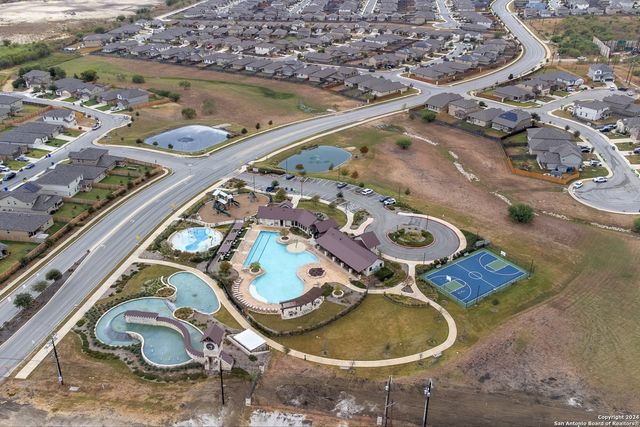 6450 Hoffman Plain, San Antonio, TX 78252