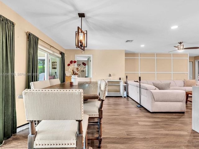 1851 Riverwood Lane, Coral Springs, FL 33071