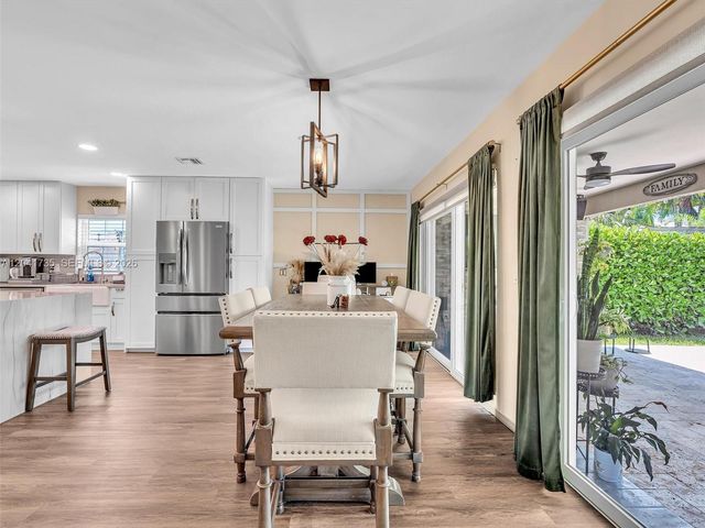 1851 Riverwood Lane, Coral Springs, FL 33071