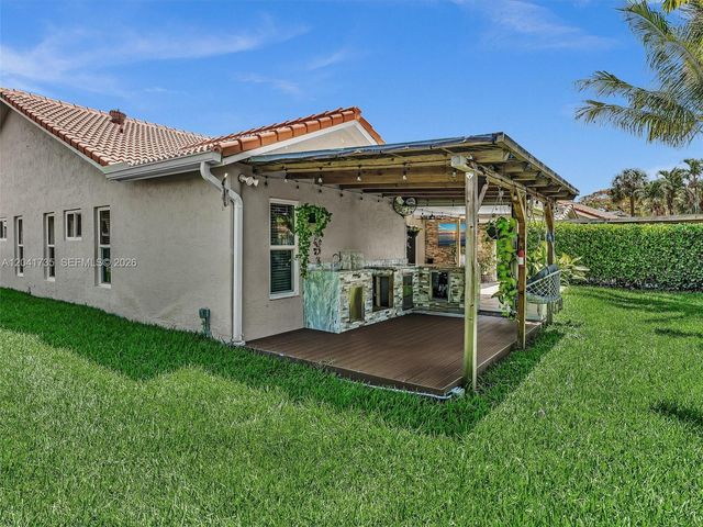 1851 Riverwood Lane, Coral Springs, FL 33071