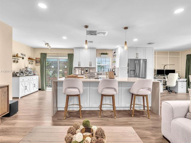 1851 Riverwood Lane, Coral Springs, FL 33071