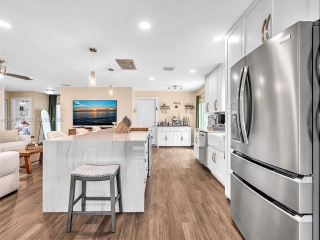 1851 Riverwood Lane, Coral Springs, FL 33071