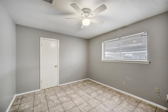 7265 Chasewood Drive, Houston, TX 77489