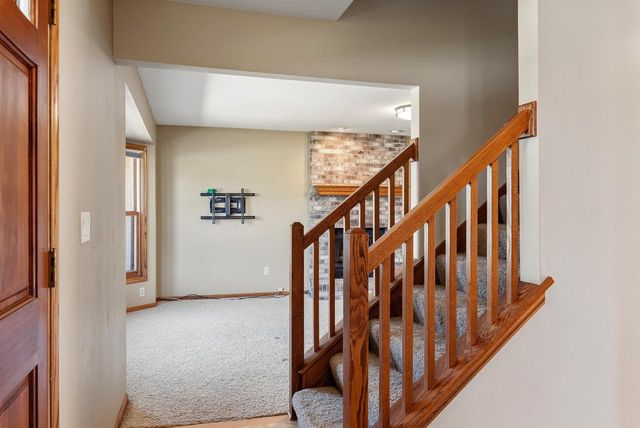 N108W17031 Hawthorne DRIVE, Germantown, WI 53022