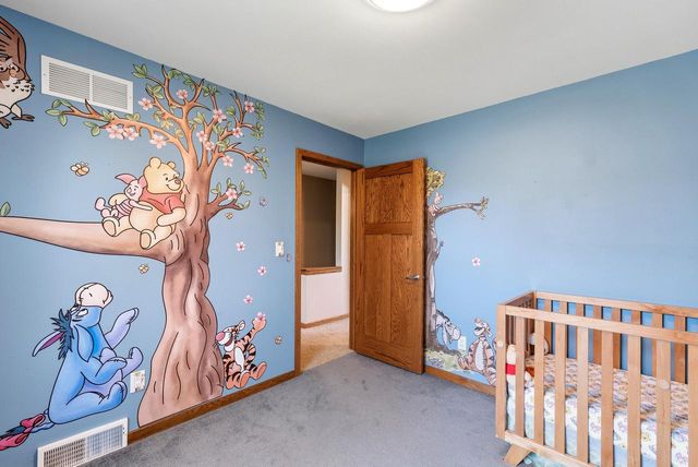 N108W17031 Hawthorne DRIVE, Germantown, WI 53022