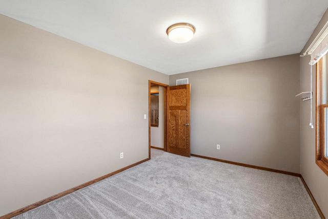N108W17031 Hawthorne DRIVE, Germantown, WI 53022