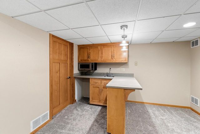 N108W17031 Hawthorne DRIVE, Germantown, WI 53022