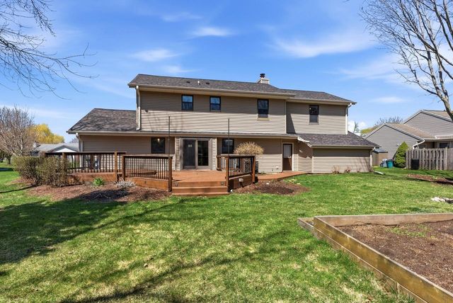 N108W17031 Hawthorne DRIVE, Germantown, WI 53022