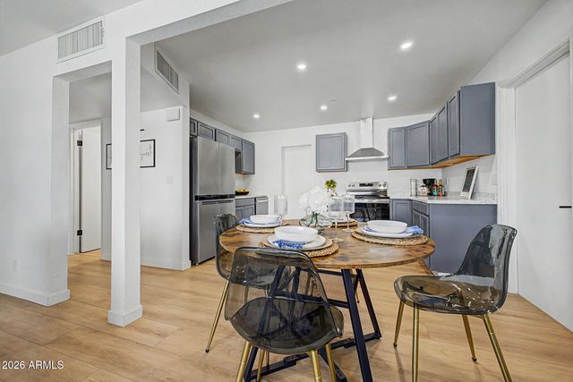 1657 W BEDFORD Street, Mesa, AZ 85201