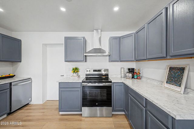 1657 W BEDFORD Street, Mesa, AZ 85201