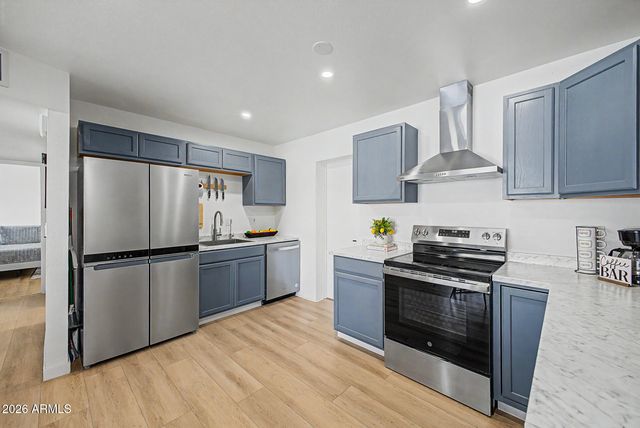 1657 W BEDFORD Street, Mesa, AZ 85201