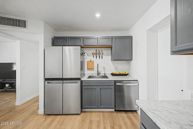 1657 W BEDFORD Street, Mesa, AZ 85201