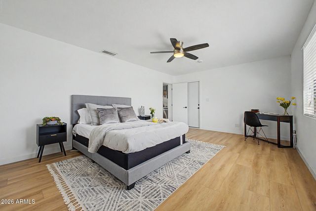 1657 W BEDFORD Street, Mesa, AZ 85201