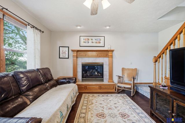 1100 Gailyn Circle, Lincoln, NE 68523