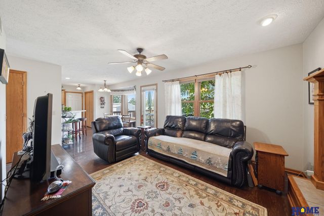 1100 Gailyn Circle, Lincoln, NE 68523