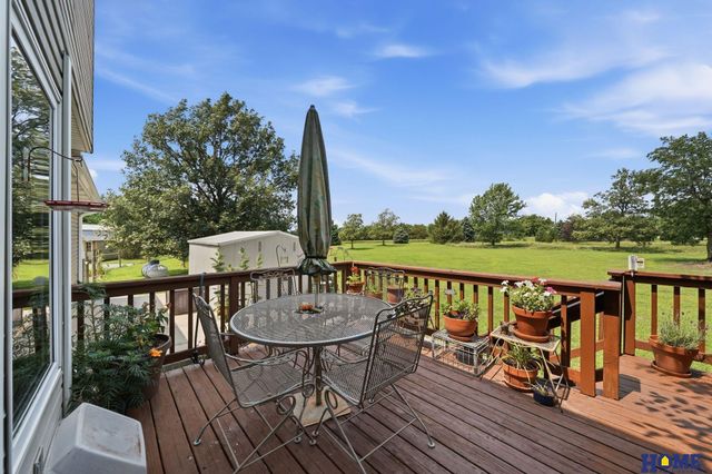 1100 Gailyn Circle, Lincoln, NE 68523