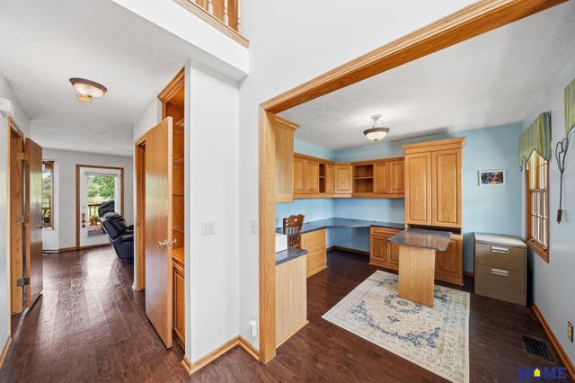 1100 Gailyn Circle, Lincoln, NE 68523
