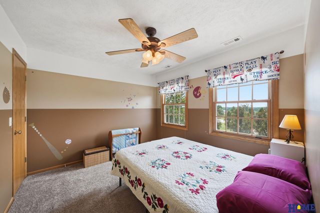 1100 Gailyn Circle, Lincoln, NE 68523