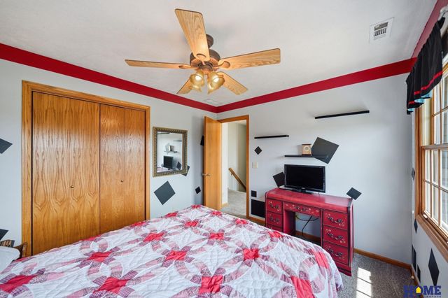 1100 Gailyn Circle, Lincoln, NE 68523