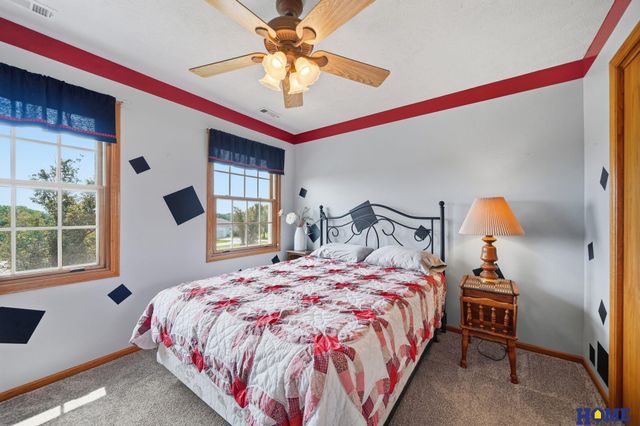 1100 Gailyn Circle, Lincoln, NE 68523