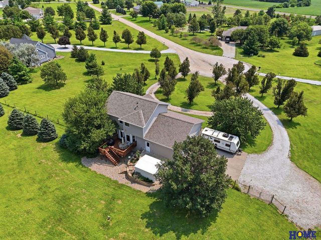 1100 Gailyn Circle, Lincoln, NE 68523