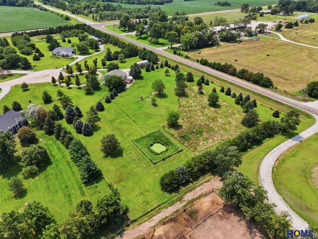 1100 Gailyn Circle, Lincoln, NE 68523