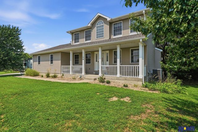 1100 Gailyn Circle, Lincoln, NE 68523