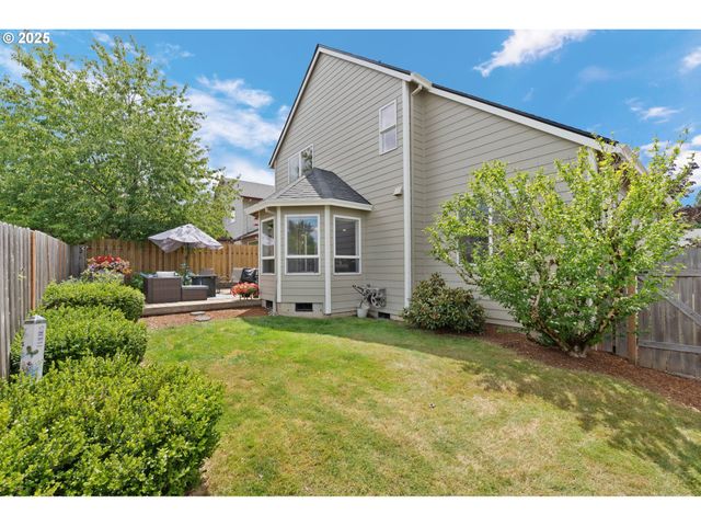 2326 Se ROBIN Ln, Gresham, OR 97080