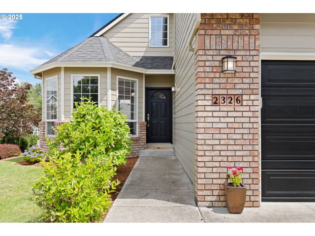 2326 Se ROBIN Ln, Gresham, OR 97080