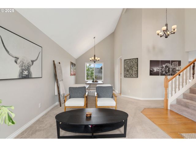 2326 Se ROBIN Ln, Gresham, OR 97080