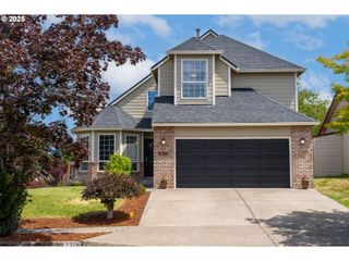 2326 Se ROBIN Ln, Gresham, OR 97080