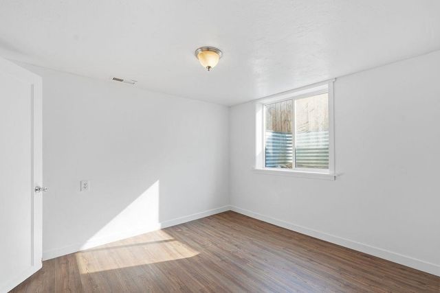 2527 W Lacrosse Ave, Spokane, WA 99205