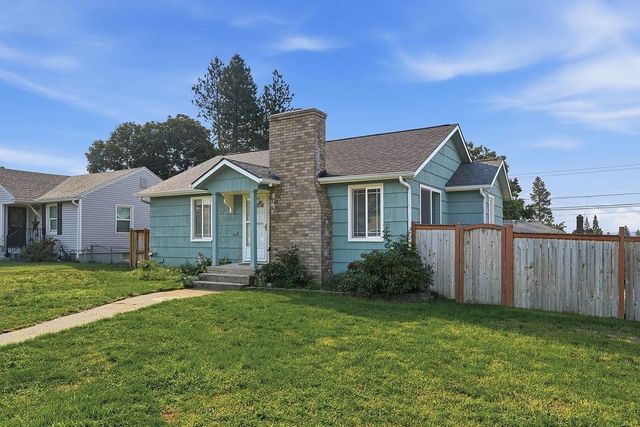 2527 W Lacrosse Ave, Spokane, WA 99205