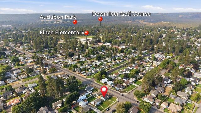 2527 W Lacrosse Ave, Spokane, WA 99205