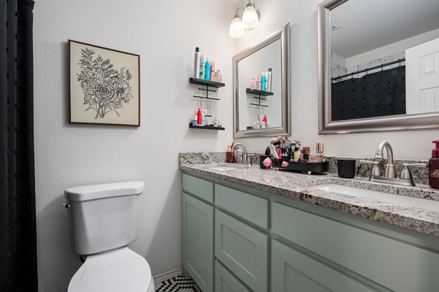 3413 Sunnydale Lane, Denton, TX 76209