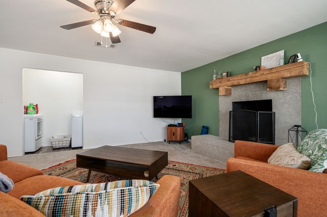 3413 Sunnydale Lane, Denton, TX 76209