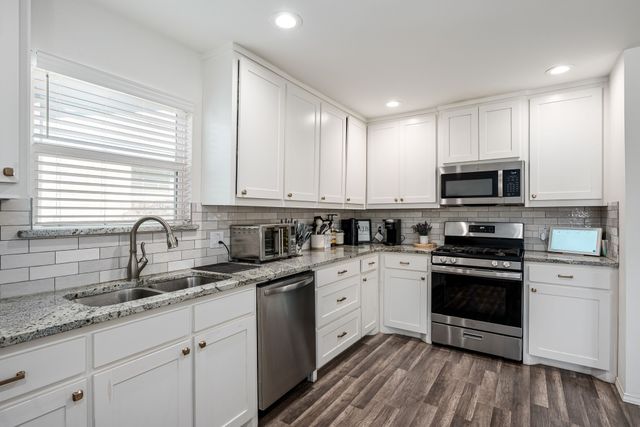 3413 Sunnydale Lane, Denton, TX 76209