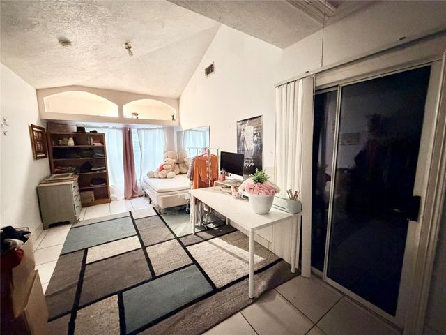 1322 Saddle Rock Drive, Houston, TX 77088