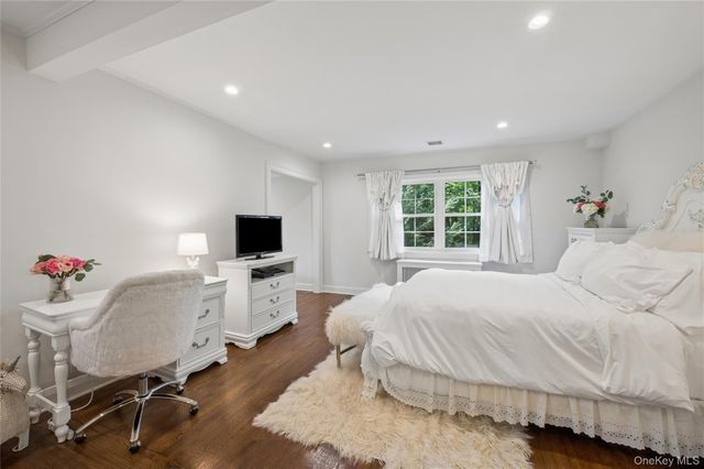 211 Douglas Place, Mount Vernon, NY 10552