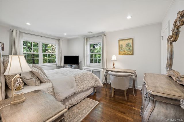 211 Douglas Place, Mount Vernon, NY 10552