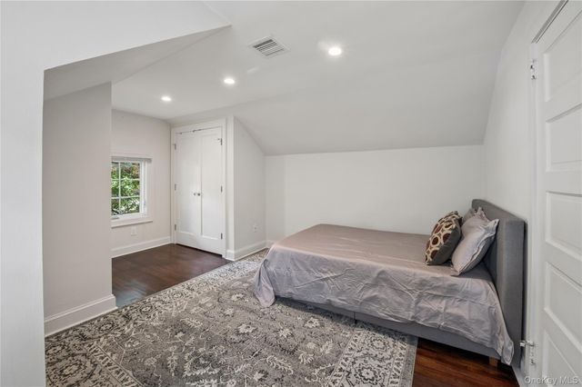 211 Douglas Place, Mount Vernon, NY 10552