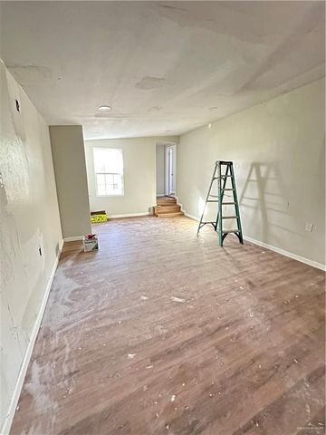 210 E Cleveland Avenue, Harlingen, TX 78550