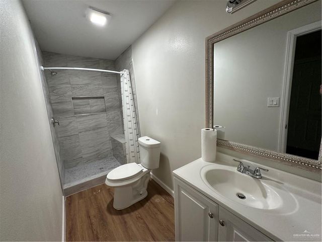 210 E Cleveland Avenue, Harlingen, TX 78550